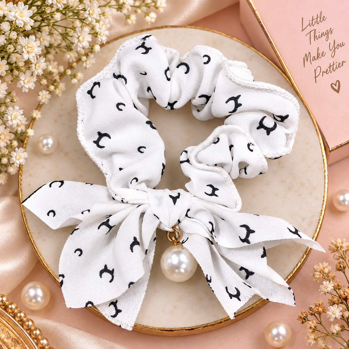 White Printed Bow Pearl Small Scrunchie