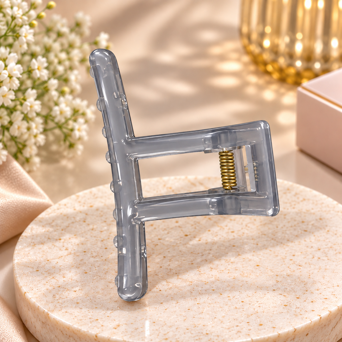 Grey Transparent Geometric Hair Clutcher