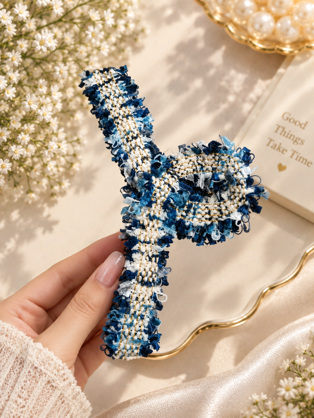 Blue White Tweed Hair Clutcher