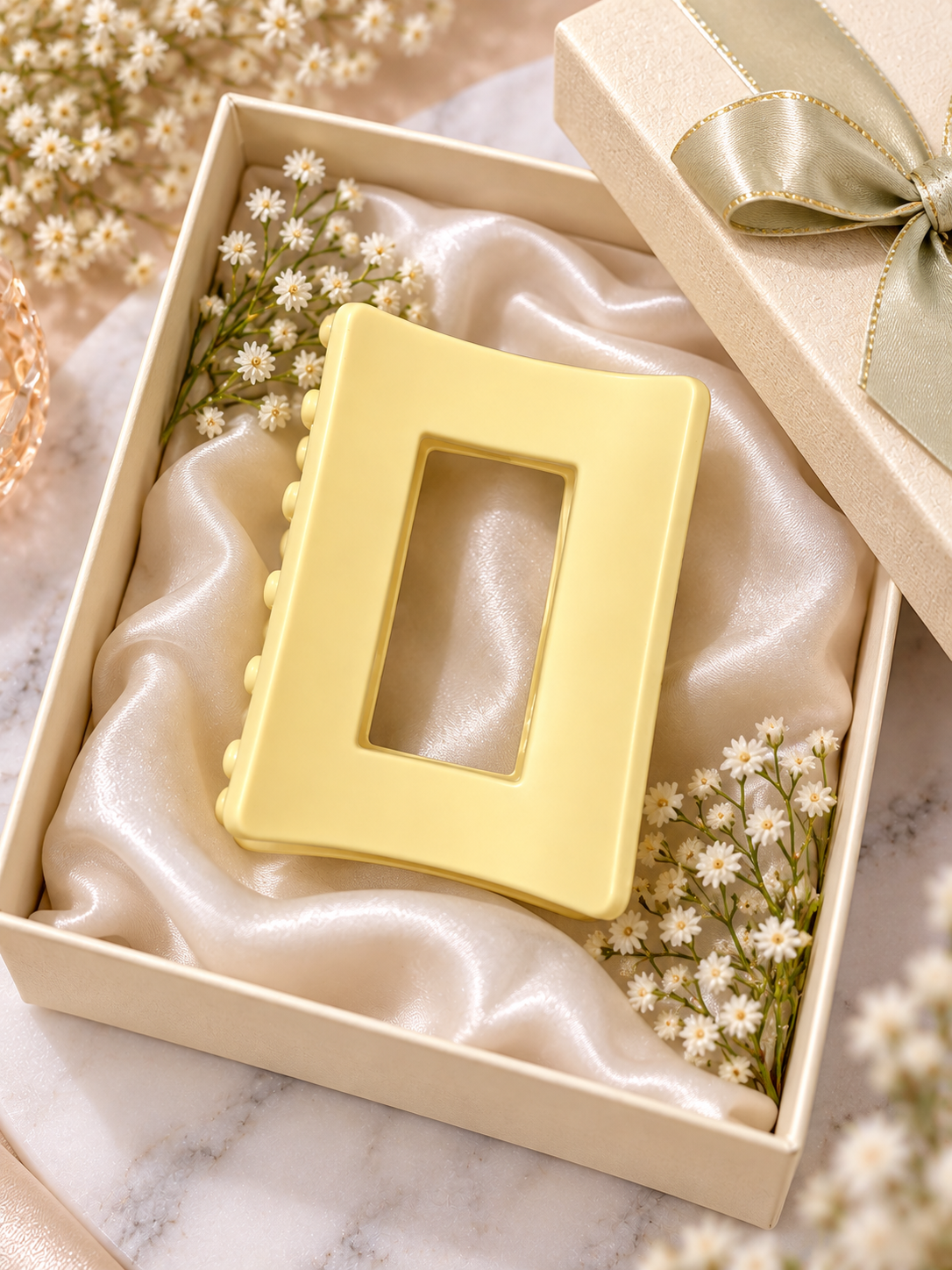 Yellow Rectangle Hair Clutcher