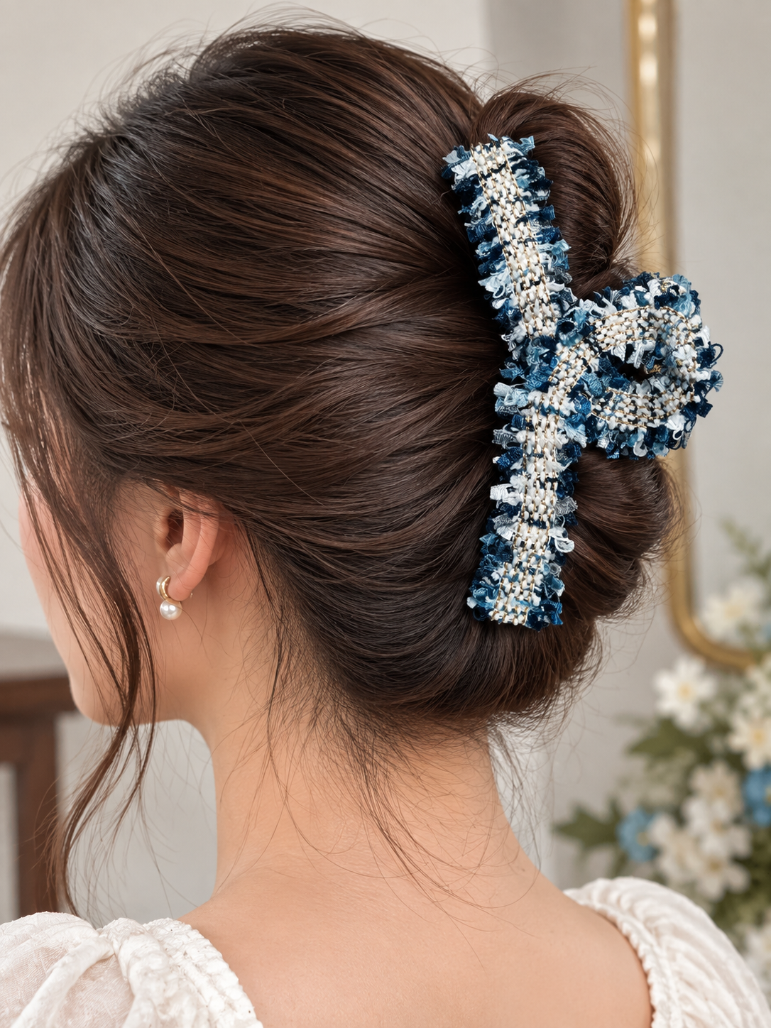 Blue White Tweed Hair Clutcher