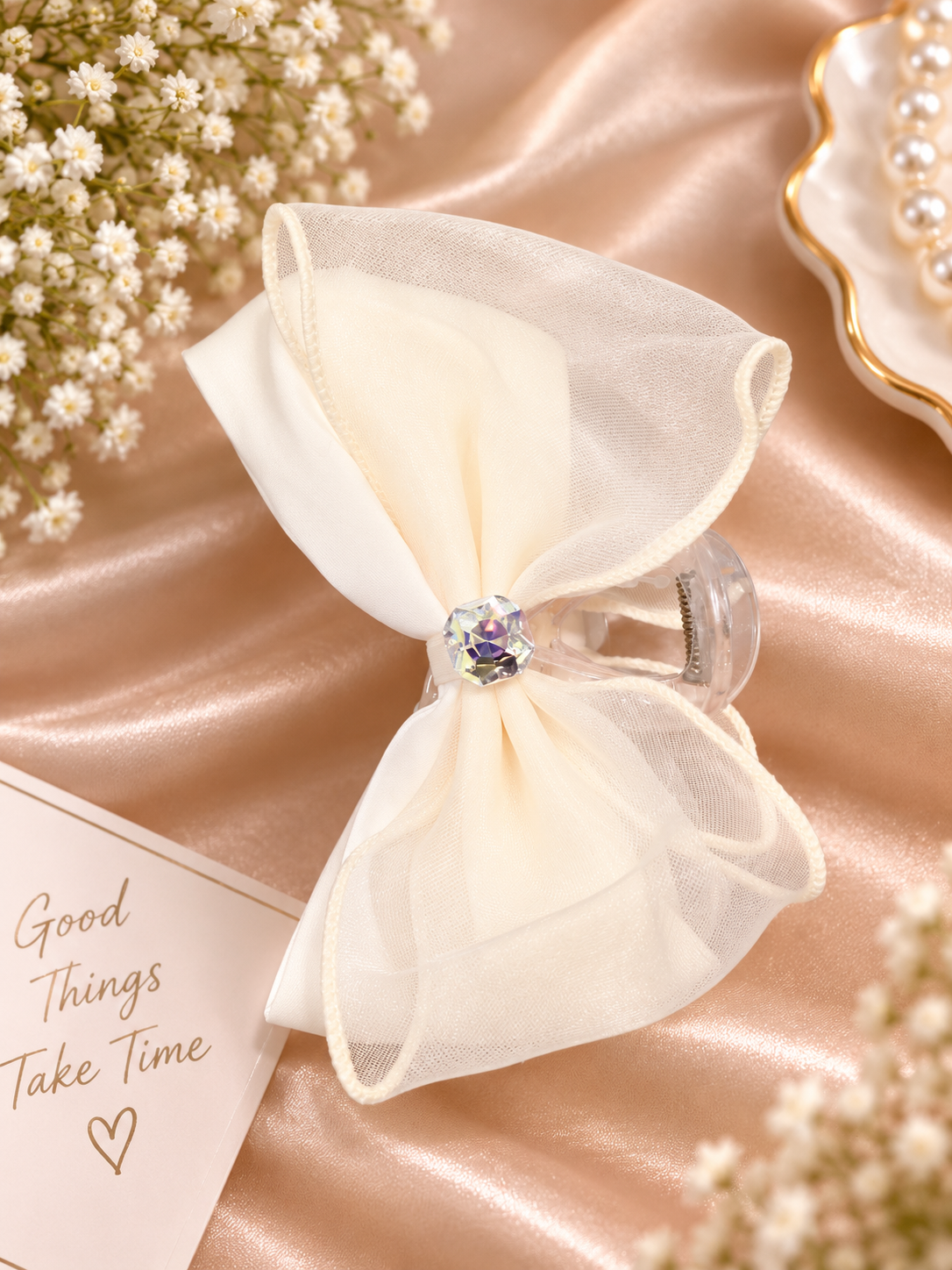 Ivory Crystal Bow Hair Clutcher