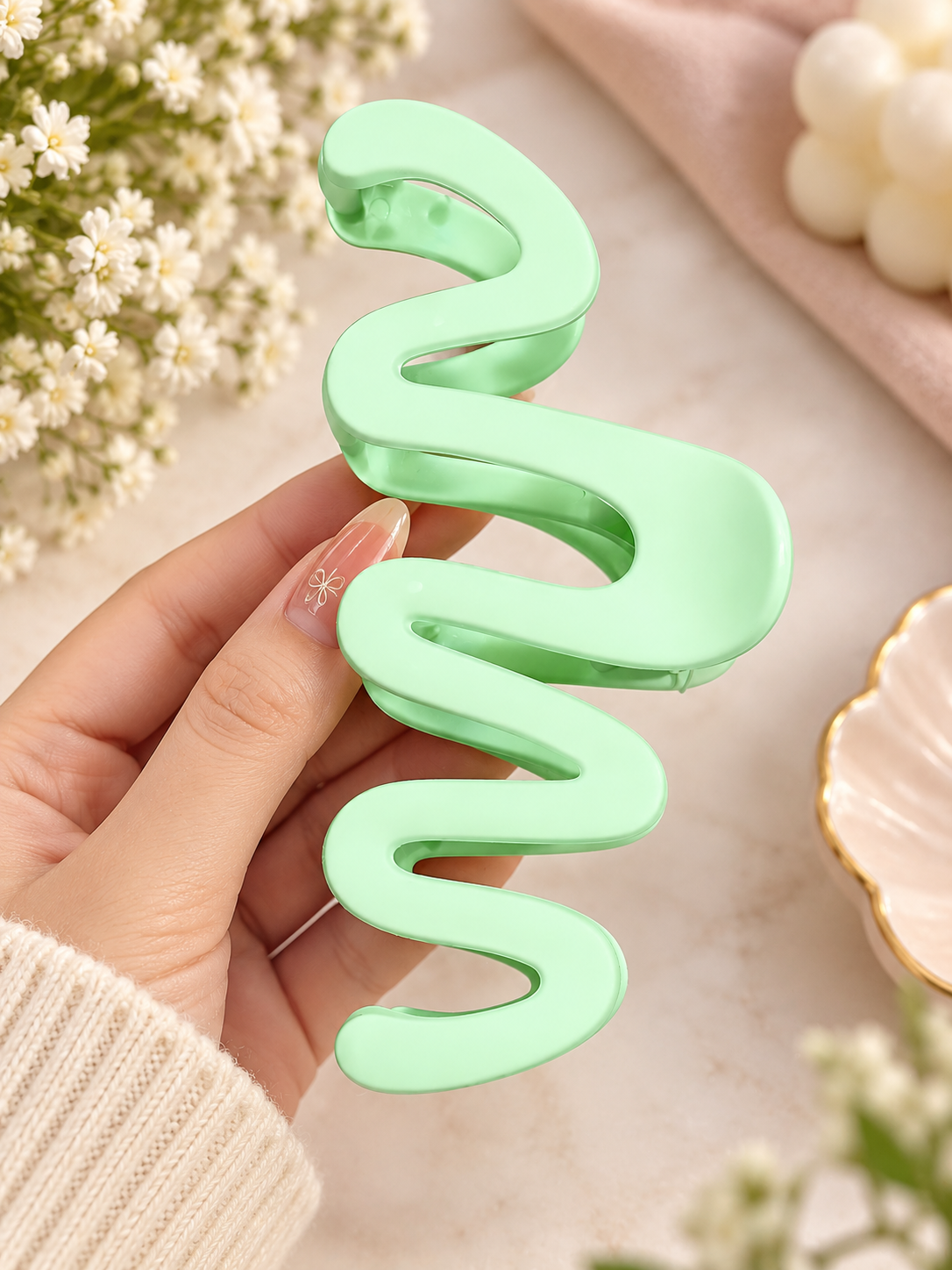 Green Wave Hair Clutcher