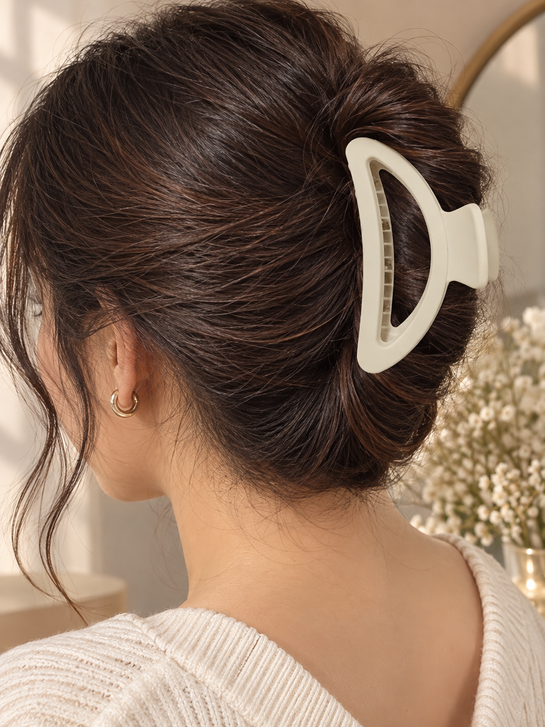 Cream Hair Claw Clip