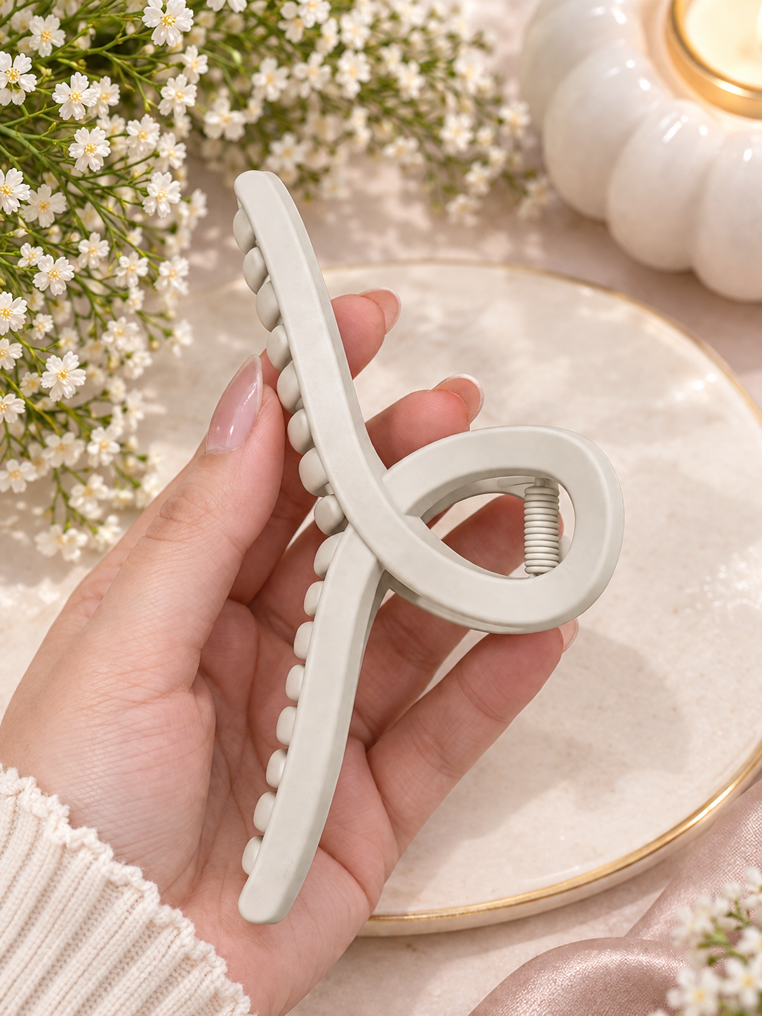 Beige Hair Claw Clip