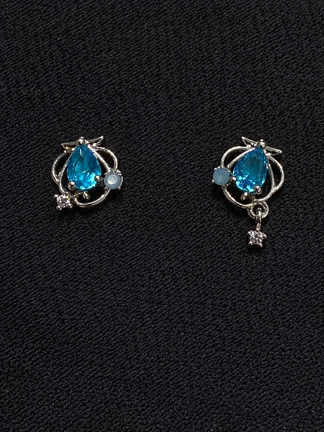 Blue Teardrop Crystal Floral Drop Earrings