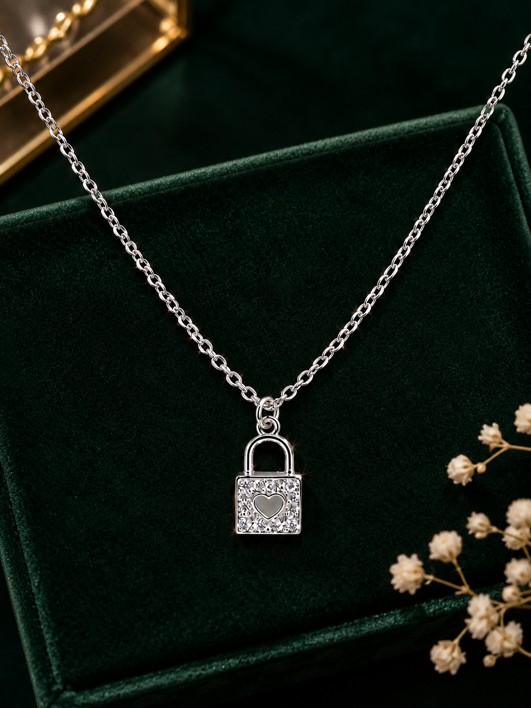 Silver-Tone Heart Lock Pendant Short Necklace
