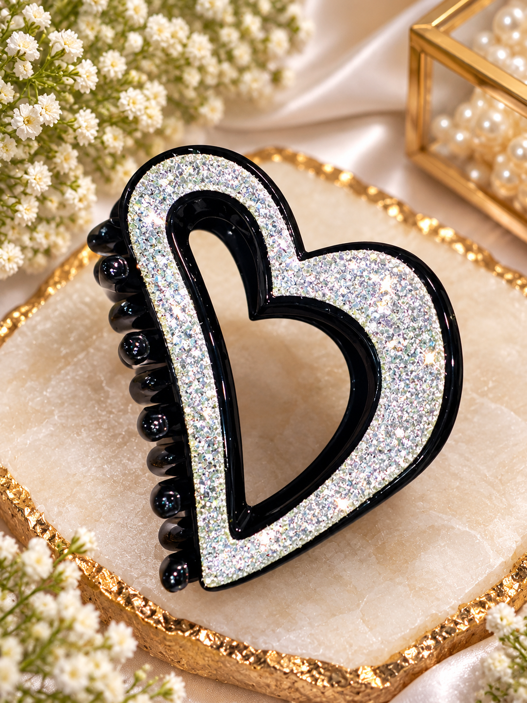 Black Crystal Heart Hair Clutcher