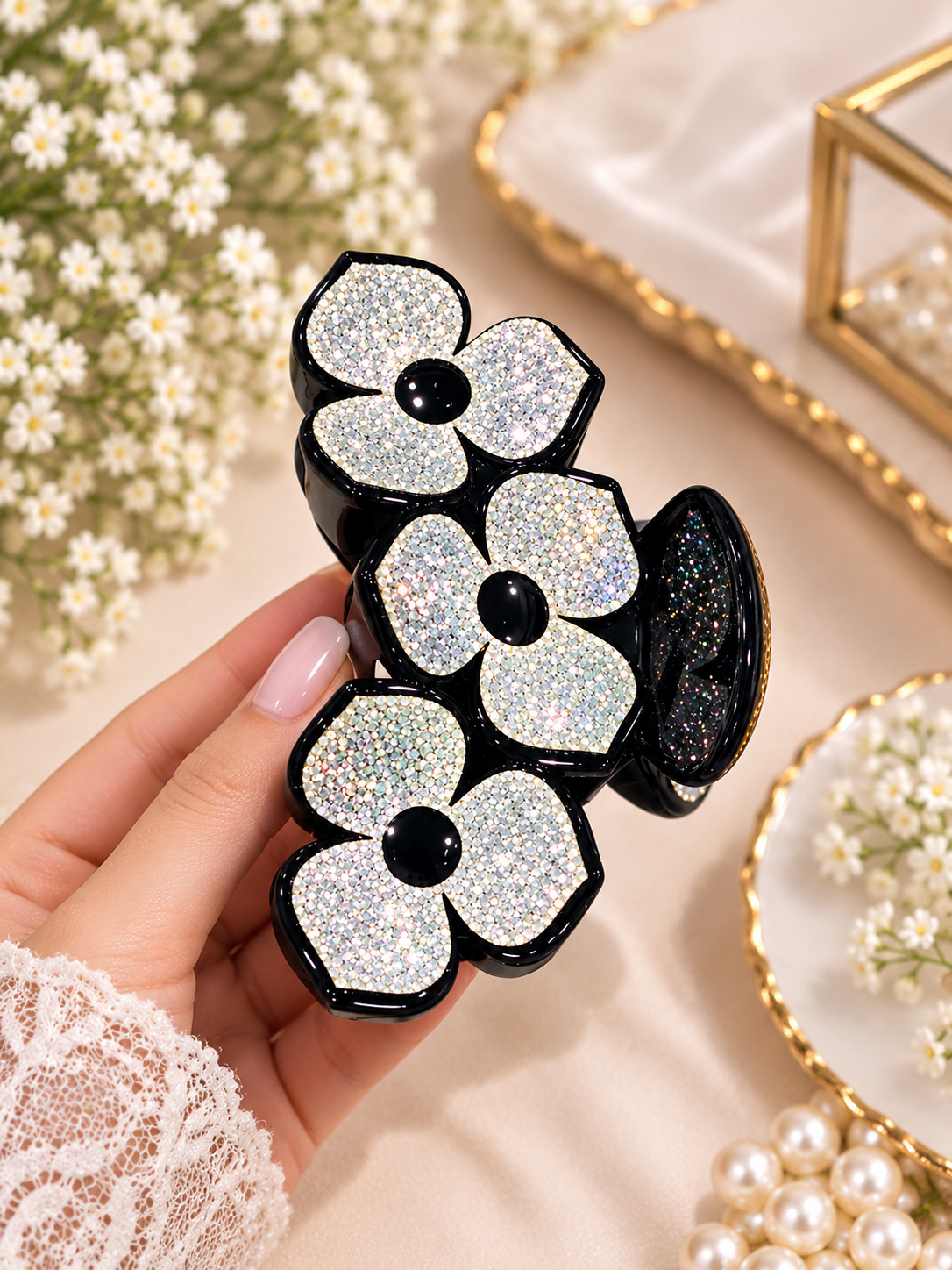 Black Silver Flower Hair Clutcher