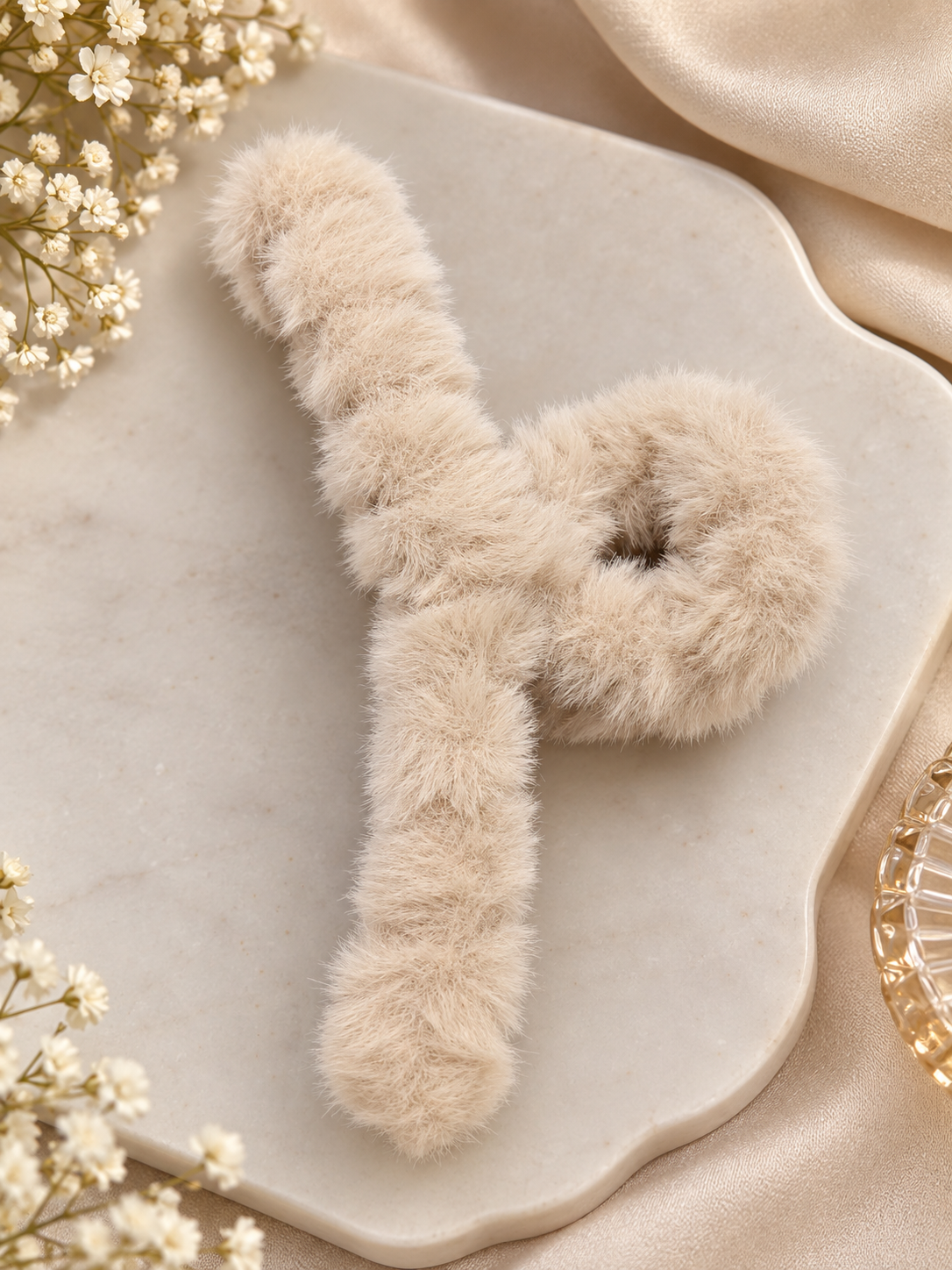 Beige Fluffy Hair Clutcher